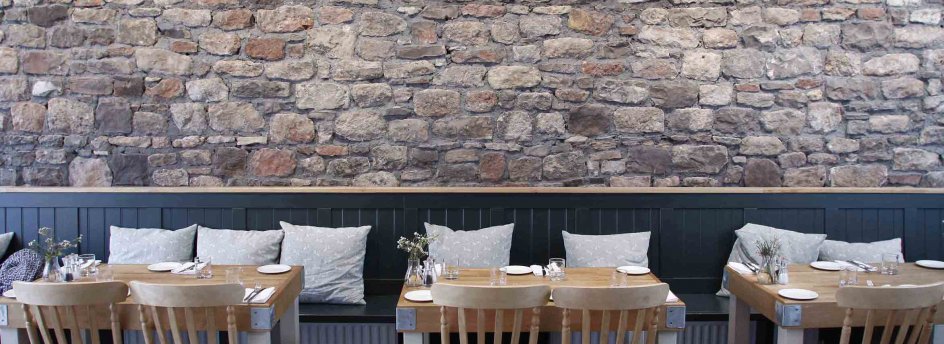 cowshedroomlight1w944h344-w944h344