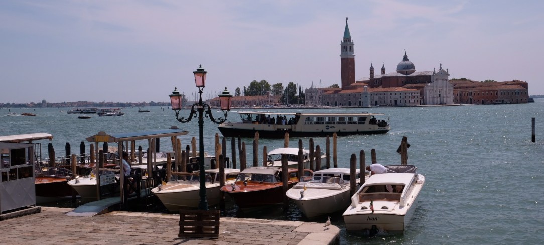 13907DCD-CD00-45F4-9EB7-35431ADF15E2-2469-000000EC54569DEB