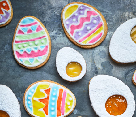 iced-easter-biscuits